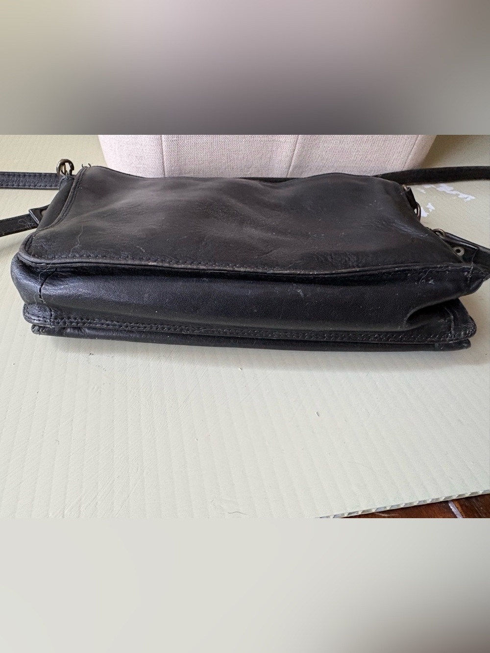 Derek Alexander Black Leather Crossbody Bag plaid lining - Picture 9 of 13
